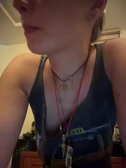 PsiXeya Cam Model Chat October 31, 2025