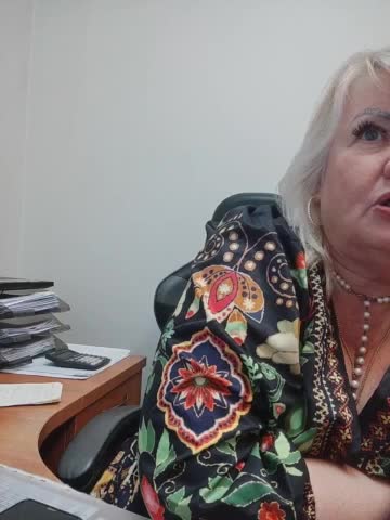 BESTija-1 Cam Model Chat October 31, 2025