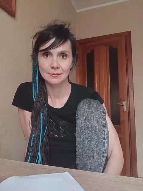 Hellenalonenochka Cam Model Chat November 1, 2025