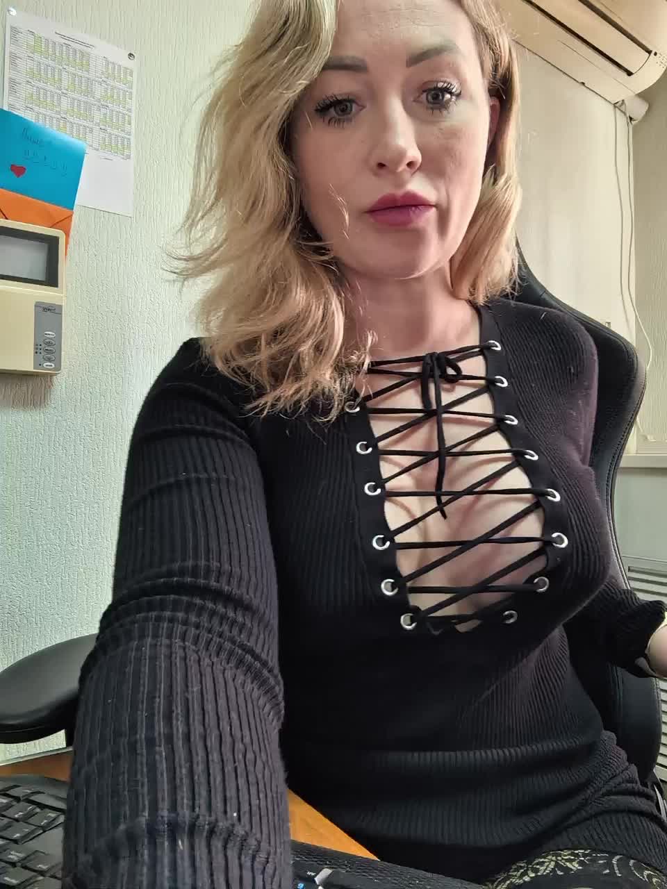 goddesssssss Cam Model Chat November 1, 2025