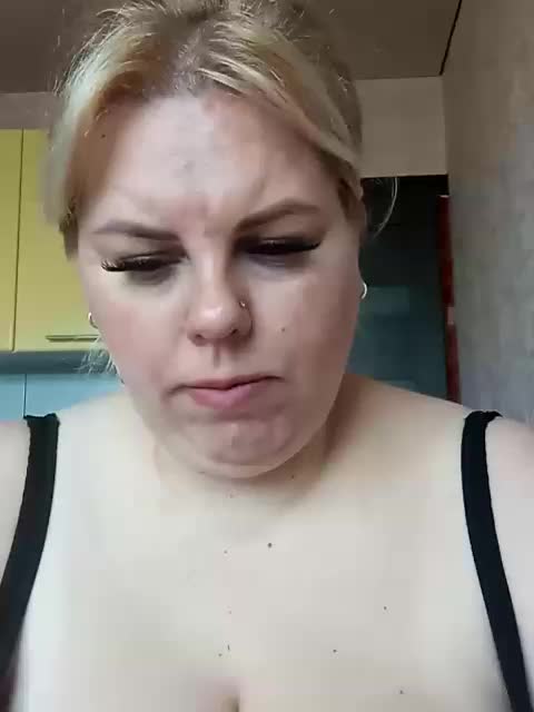 blondy_girl1499 Cam Model Chat November 1, 2025