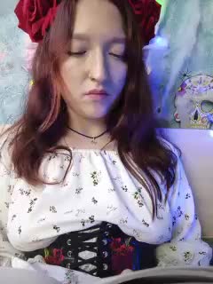 Mari_Gold Cam Model Chat November 1, 2025