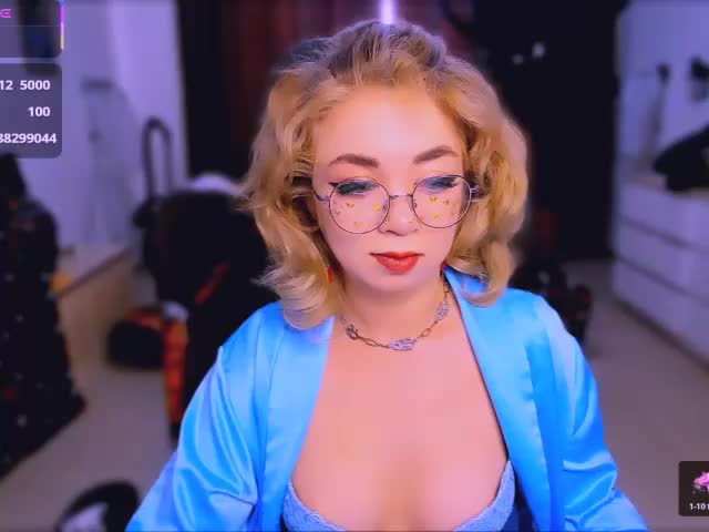 BabyNicole Cam Model Chat November 1, 2025