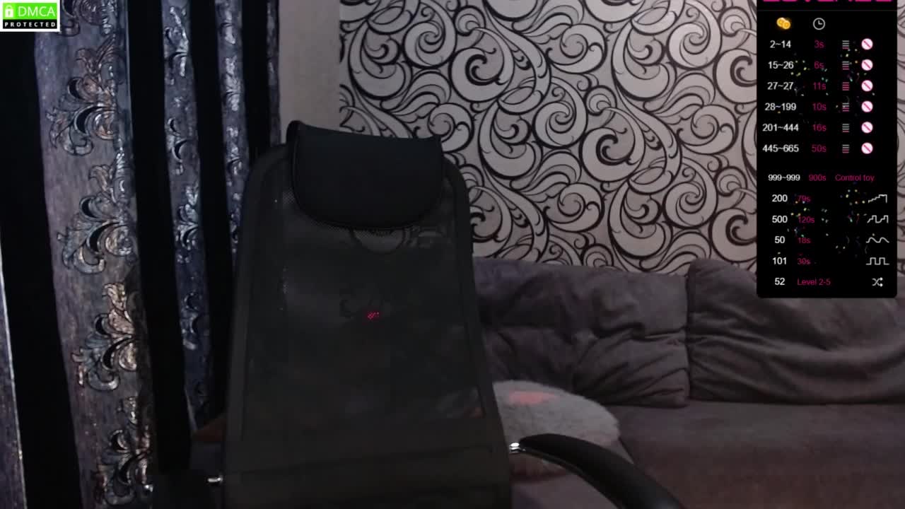 --777-- Cam Model Chat November 1, 2025