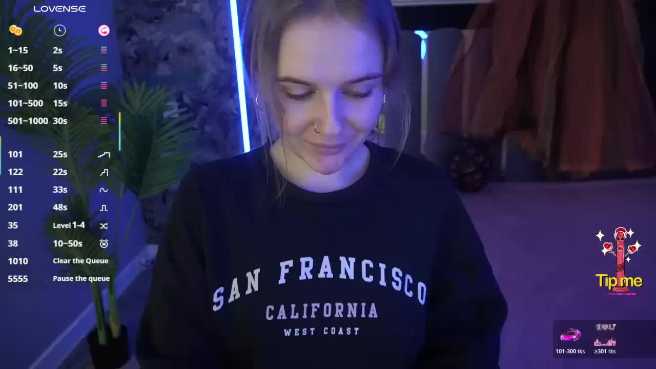 MaribelRiver Cam Model Chat November 1, 2025