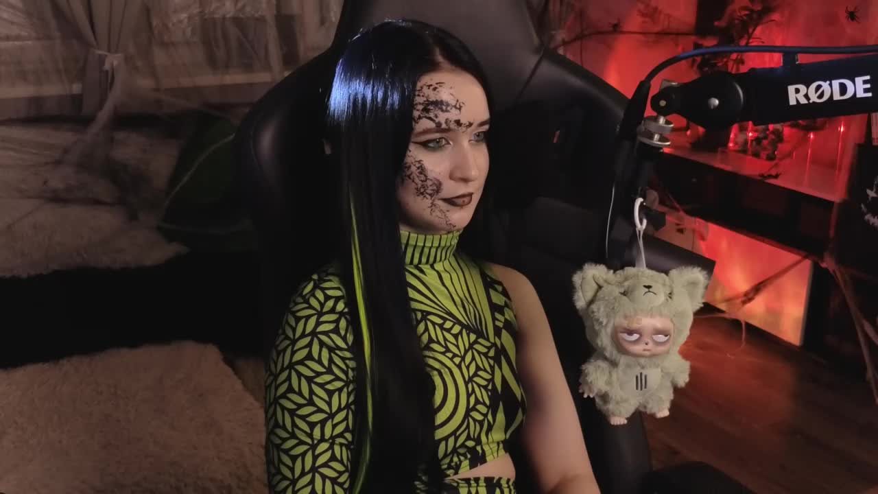 Kira_Li_Lime Cam Model Chat November 1, 2025