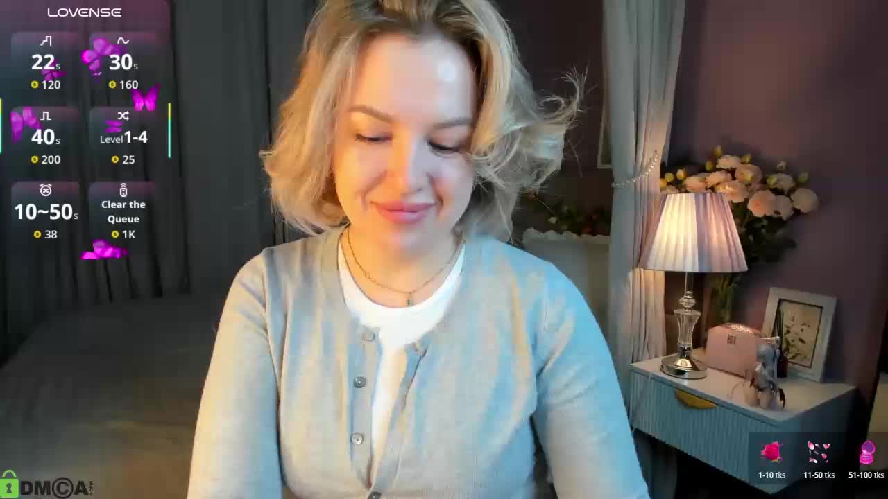 Nikki-Kai Cam Model Chat November 1, 2025