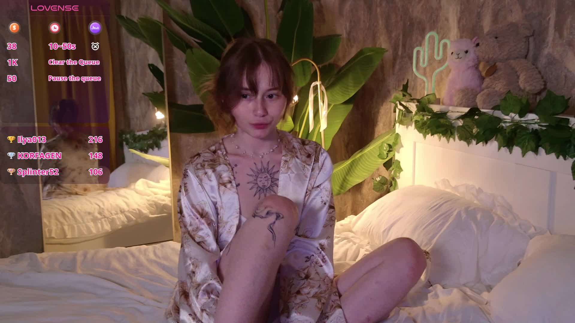 YoPixie Cam Model Chat November 1, 2025