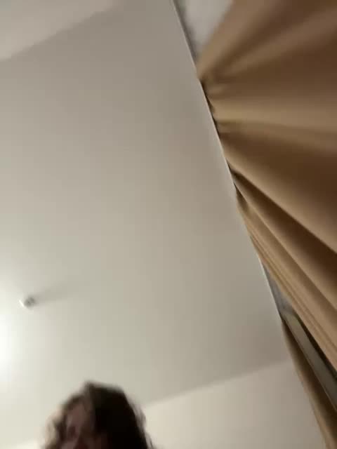 Bonne-Aurore Cam Model Chat November 1, 2025