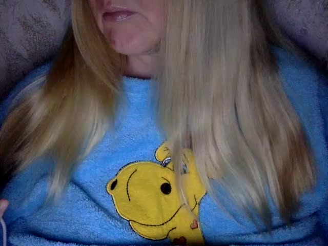 BlondyVio Cam Model Chat November 1, 2025