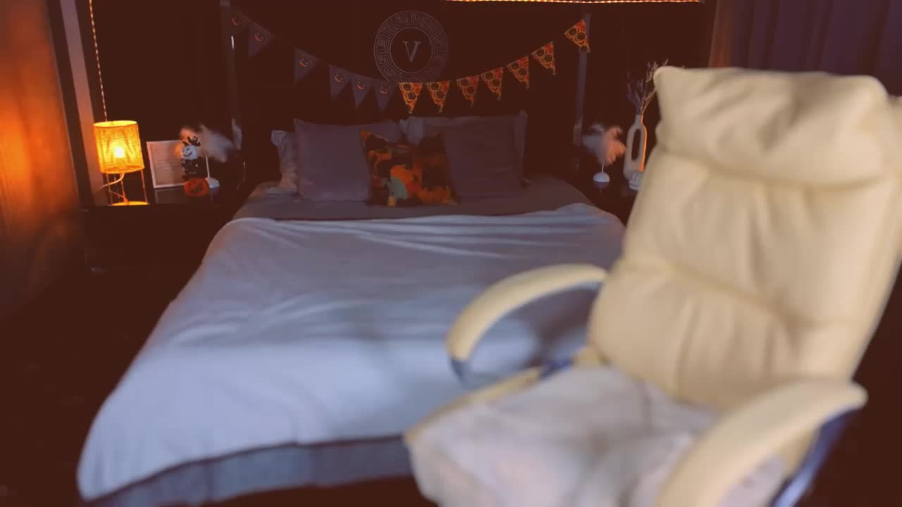 BettyDark Cam Model Chat November 1, 2025