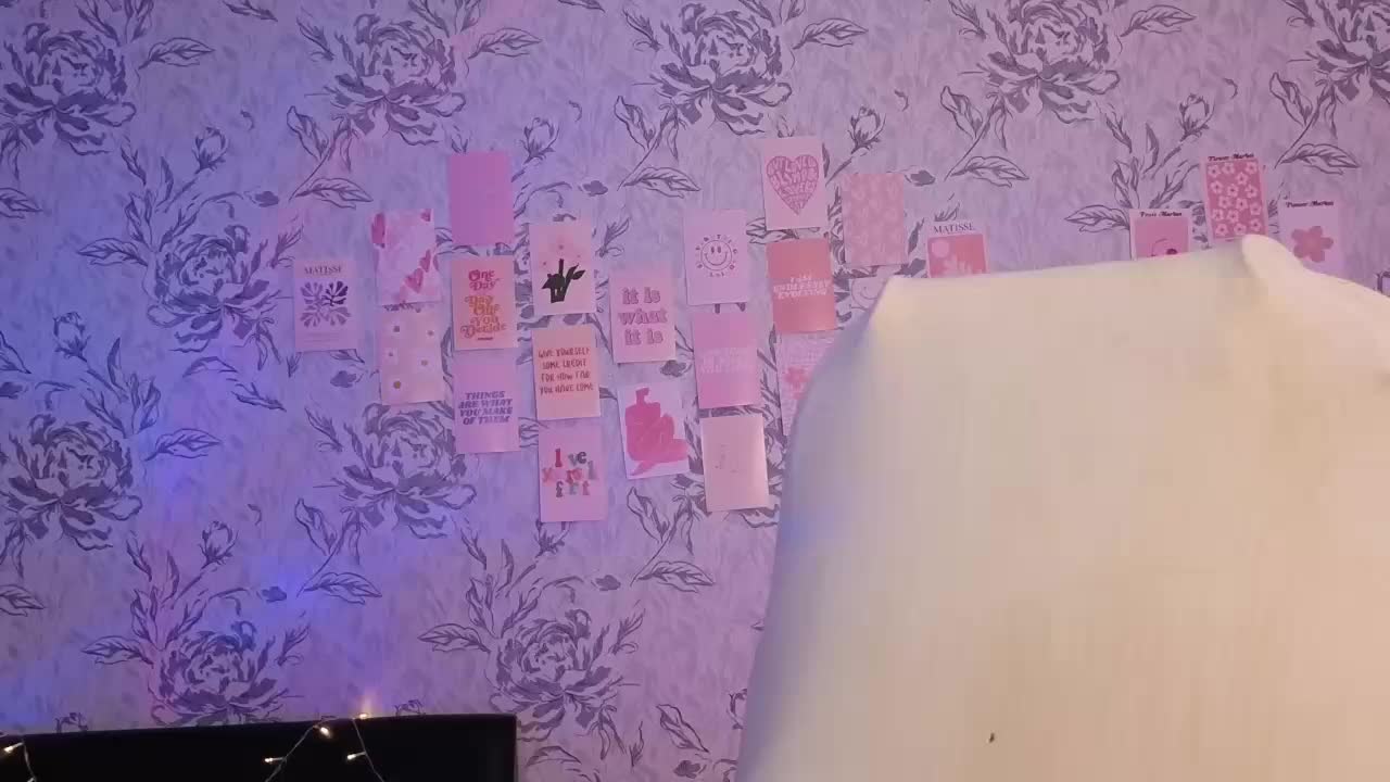 annie-fleur Cam Model Chat November 1, 2025