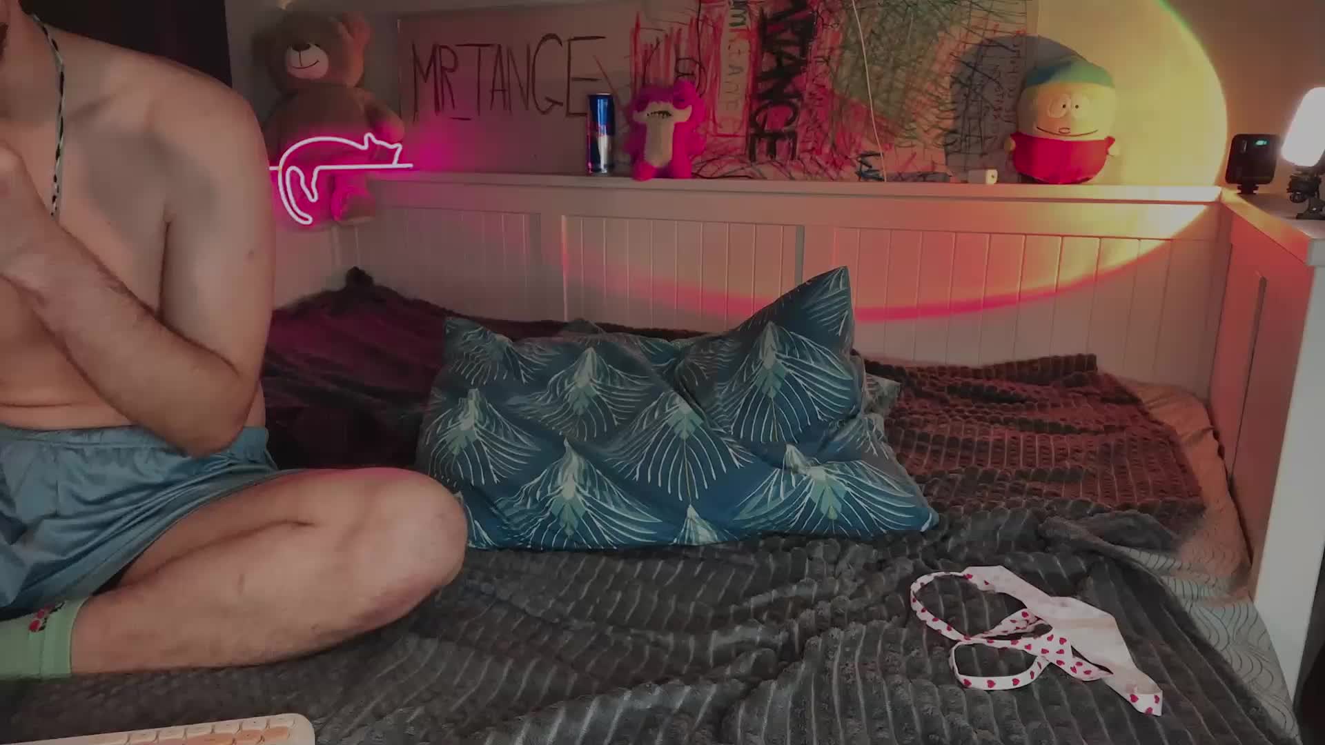 Z0mb1el0ll1 Cam Model Chat November 1, 2025