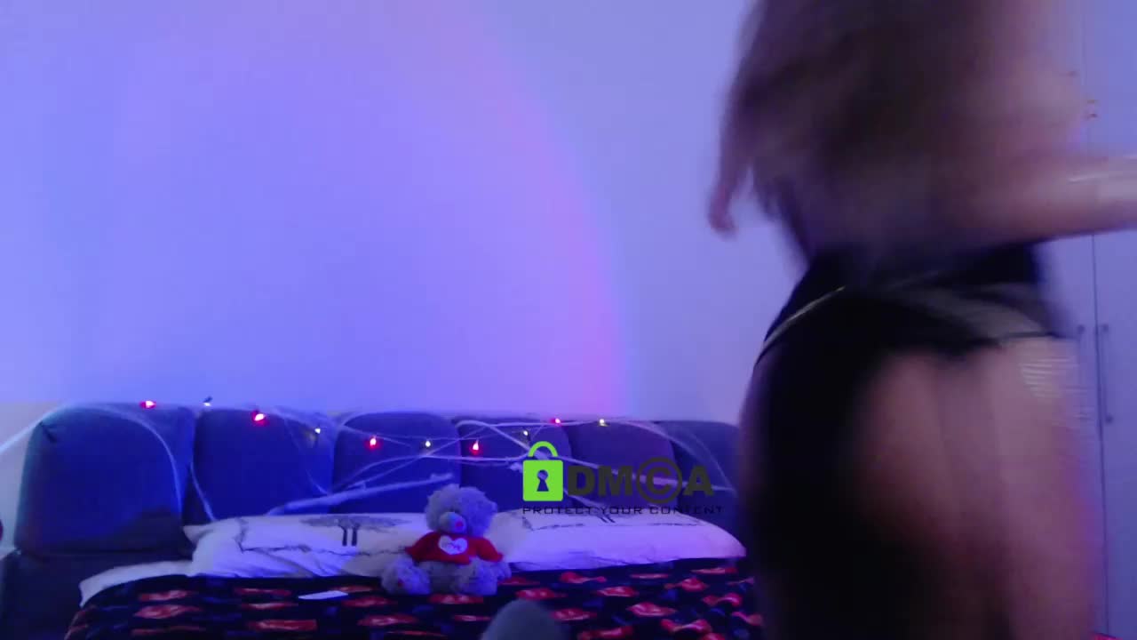 MaxineDi Cam Model Chat November 1, 2025