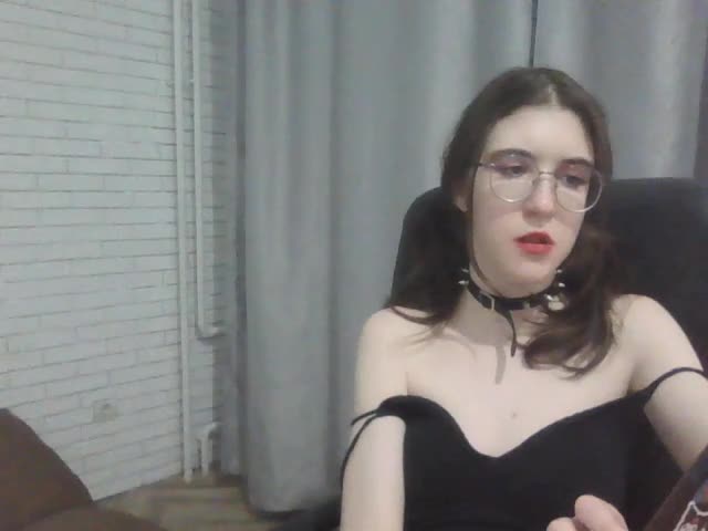 Sweet-Astarte Cam Model Chat November 1, 2025
