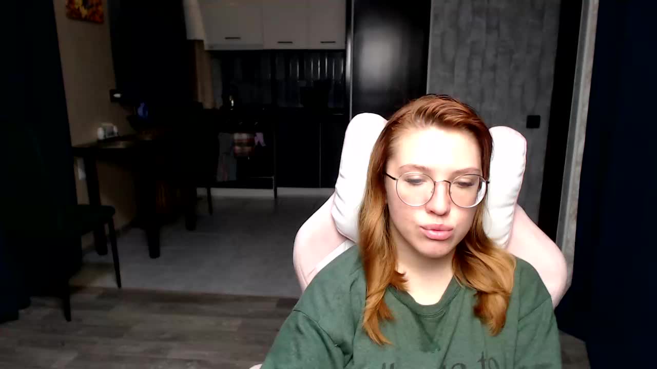 Regimasmile Cam Model Chat November 1, 2025