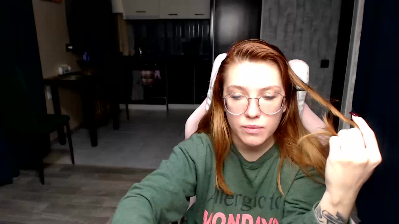 Regimasmile Cam Model Chat November 1, 2025