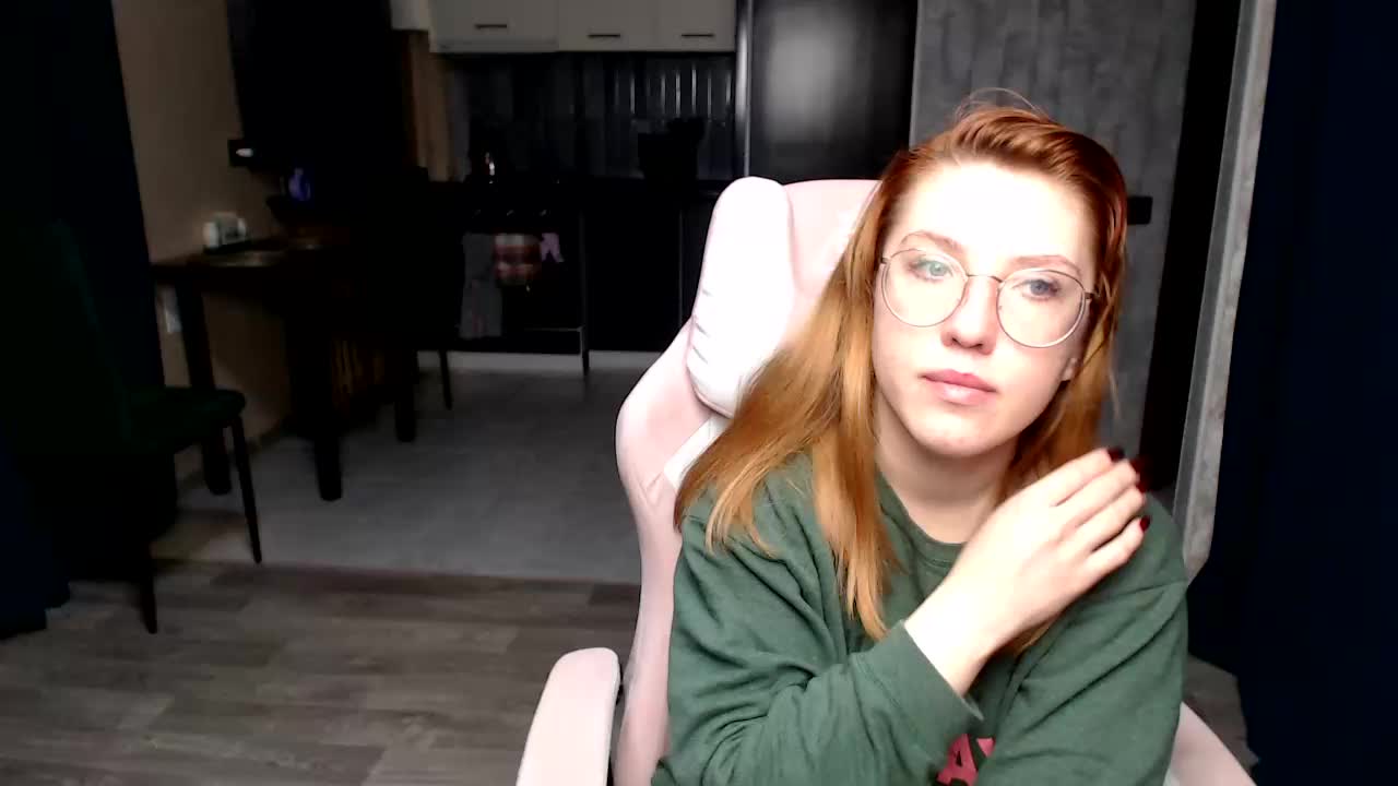 Regimasmile Cam Model Chat November 1, 2025