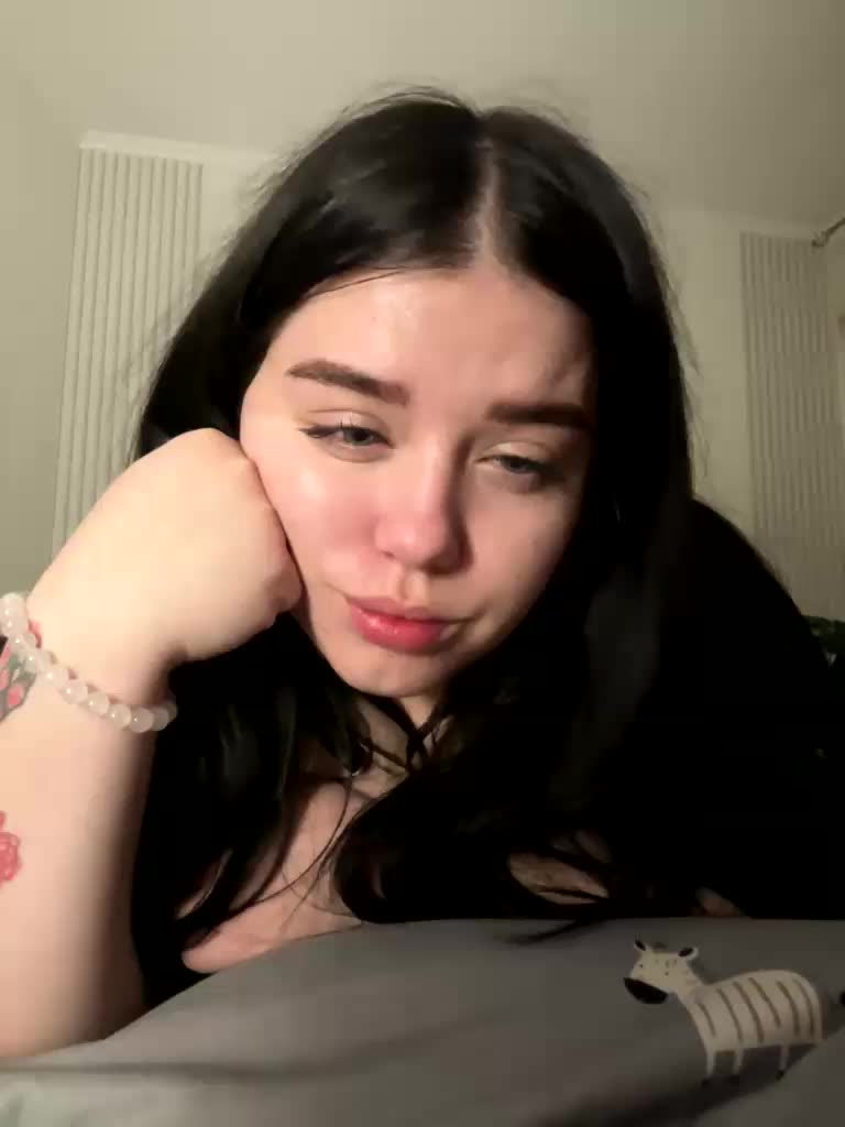 Crowley-ua Cam Model Chat November 1, 2025