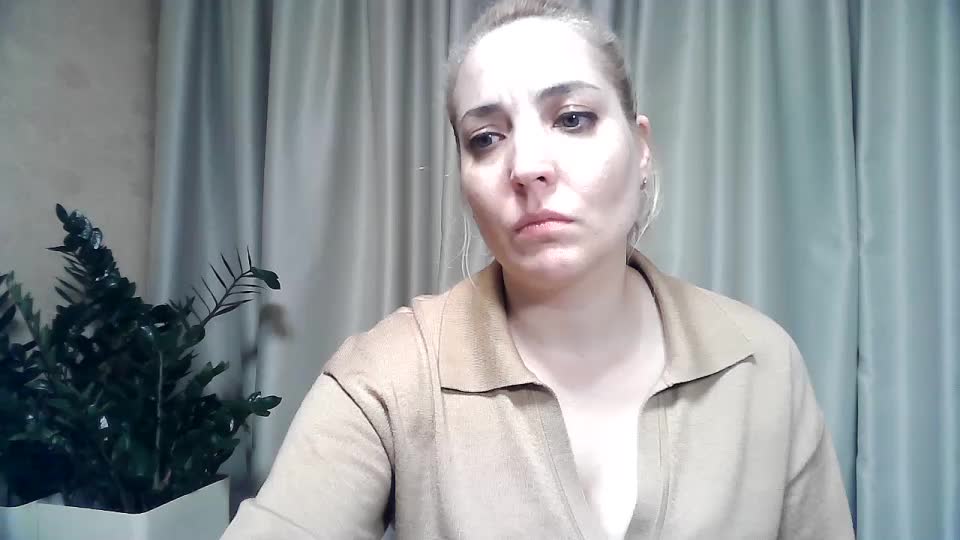 mariska-kiska Cam Model Chat November 1, 2025