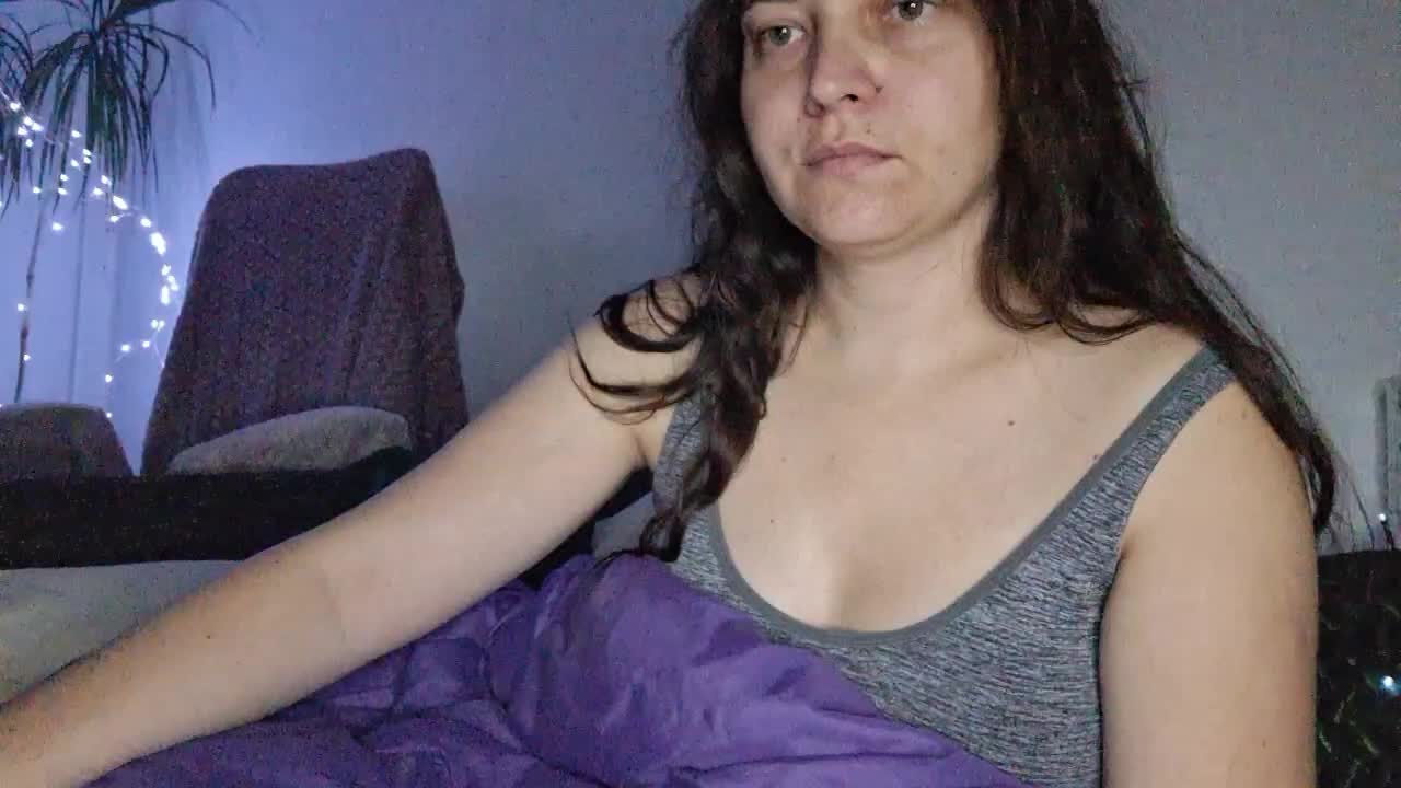 CyndeeWinter Cam Model Chat November 1, 2025