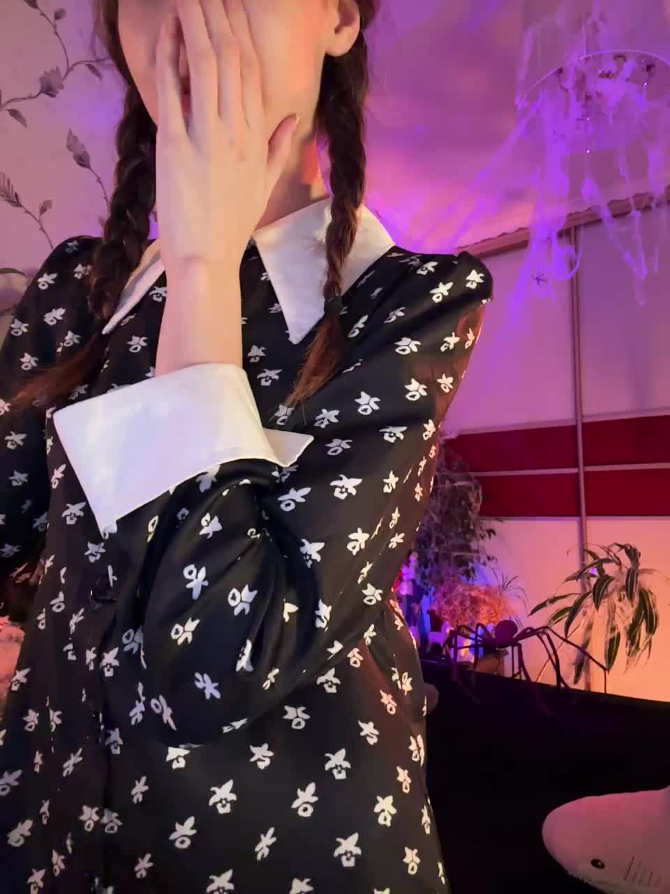 WednesdayFridayAddams Cam Model Chat November 1, 2025