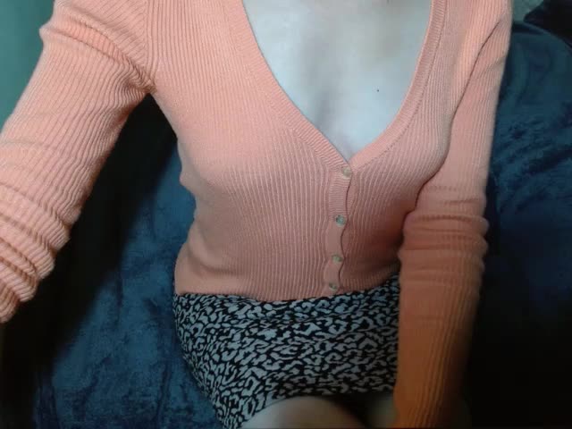 LorraineOSun Cam Model Chat November 1, 2025