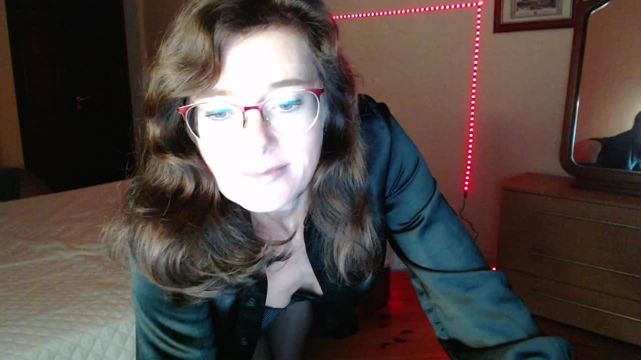 Viorica Cam Model Chat November 1, 2025