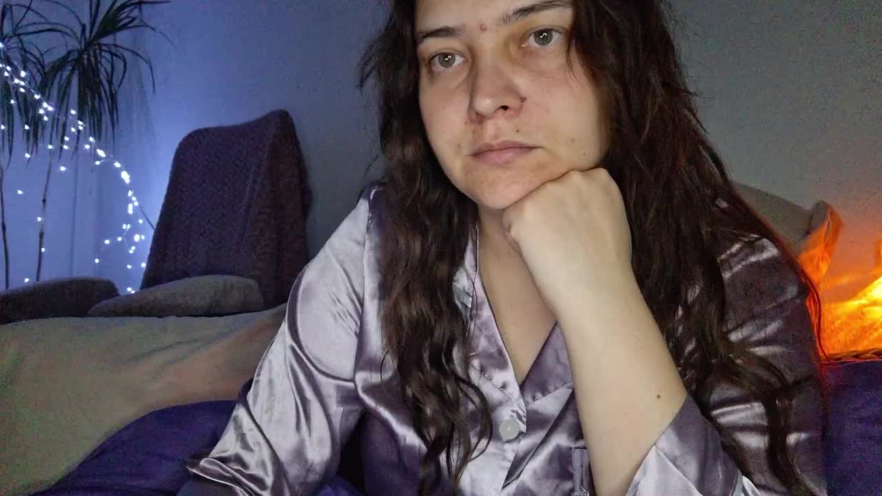 CyndeeWinter Cam Model Chat November 1, 2025