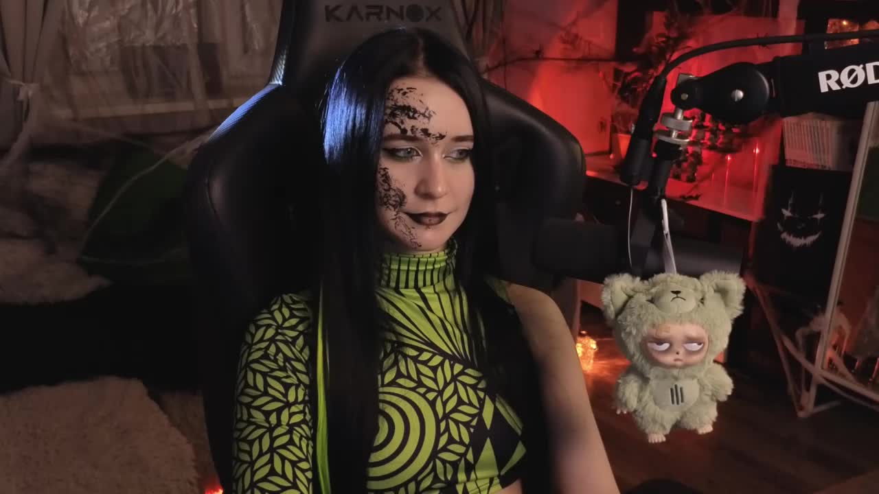 Kira_Li_Lime Cam Model Chat November 1, 2025