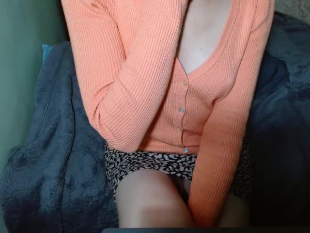 LorraineOSun Cam Model Chat November 1, 2025