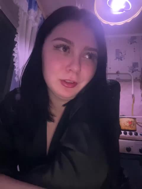 alyavass1 Cam Model Chat November 1, 2025