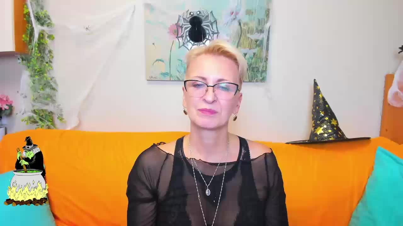 iamyourdream89 Cam Model Chat November 1, 2025