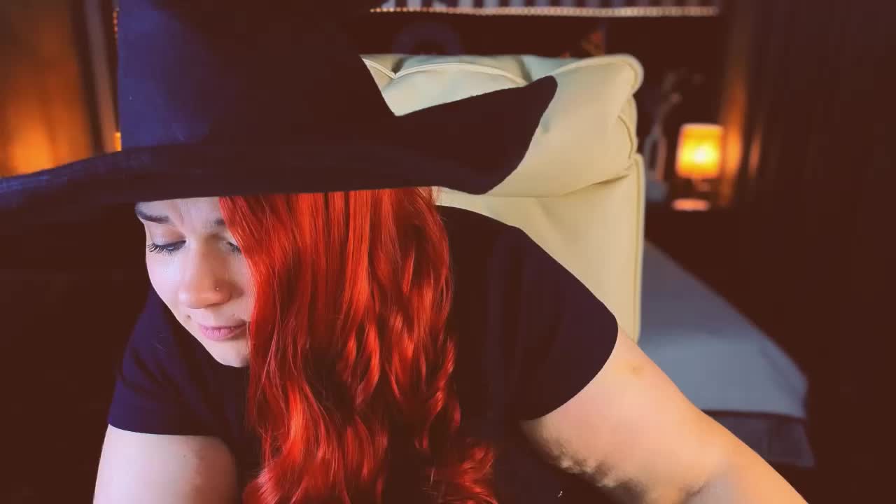 BettyDark Cam Model Chat November 1, 2025