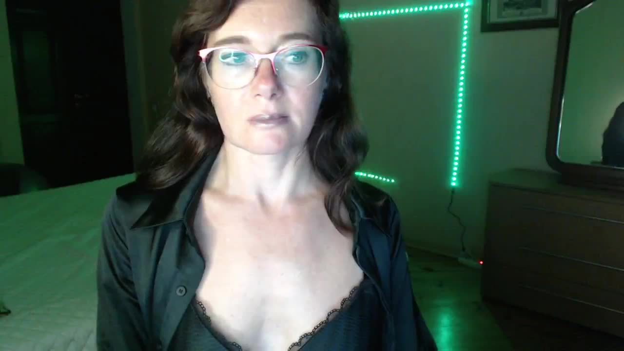 Viorica Cam Model Chat November 1, 2025