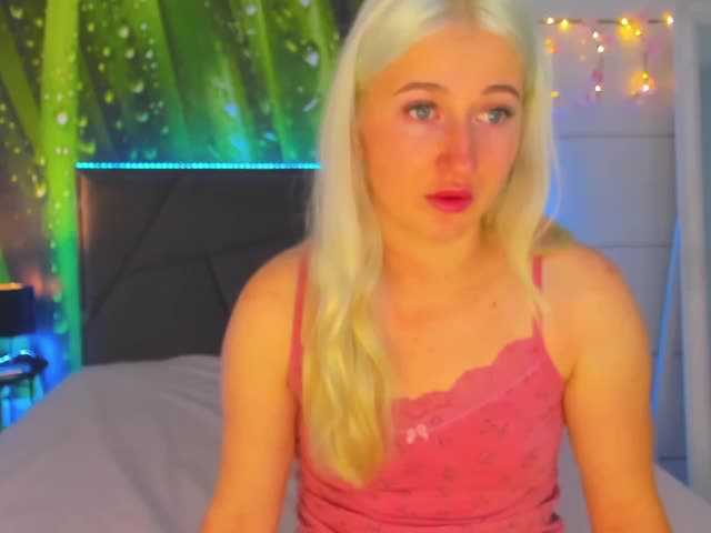 HollyTaillor Cam Model Chat November 1, 2025