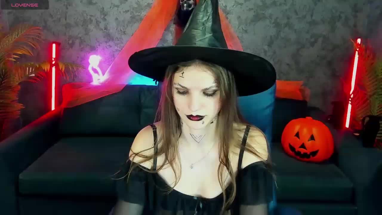 PussyOnLuck Cam Model Chat November 1, 2025