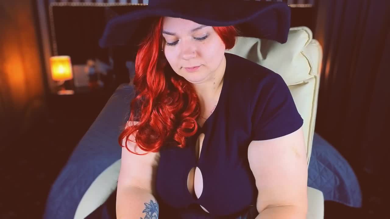 BettyDark Cam Model Chat November 1, 2025