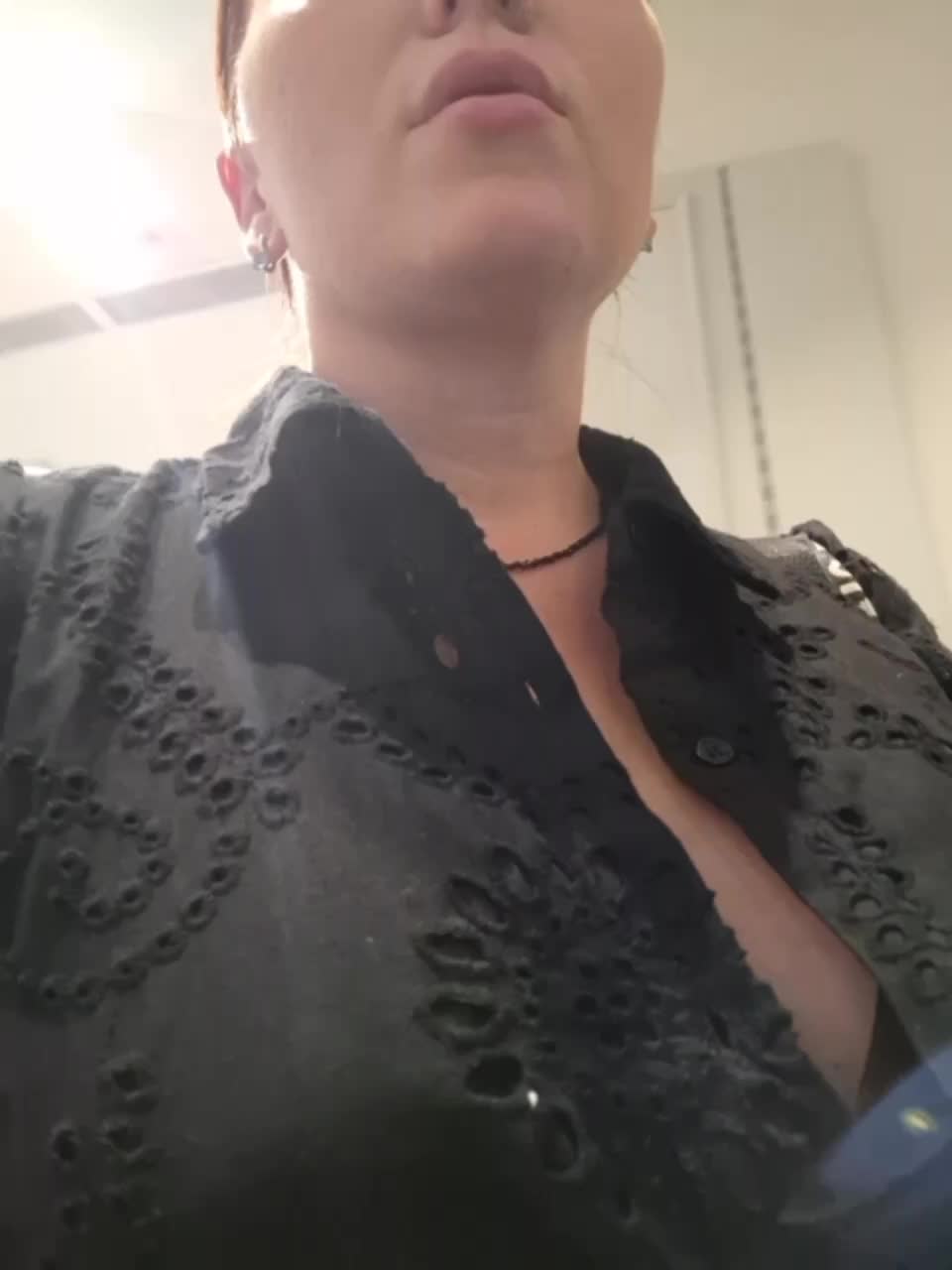 DIVORA Cam Model Chat November 1, 2025