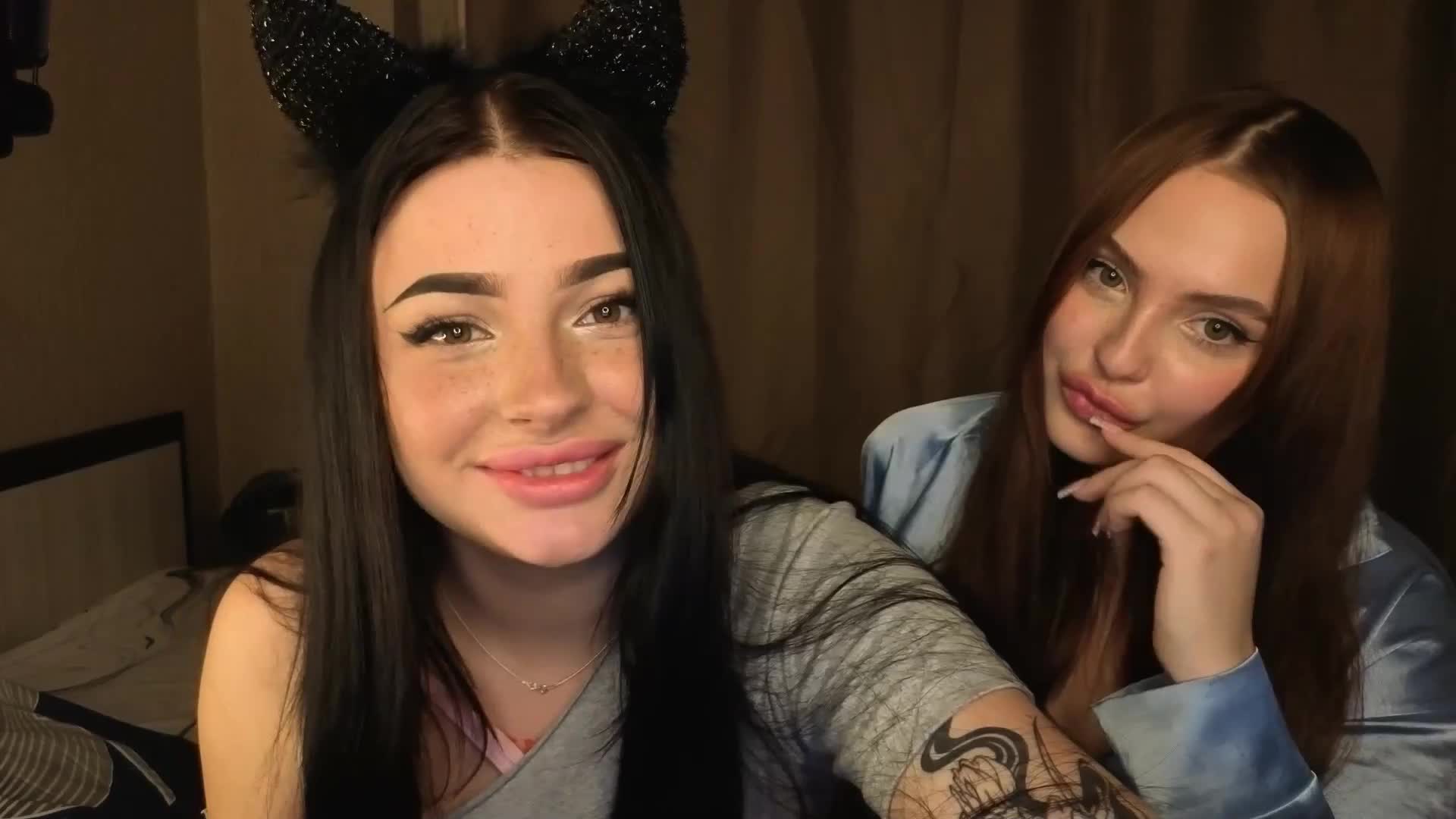 LisaAndDenis Cam Model Chat November 1, 2025