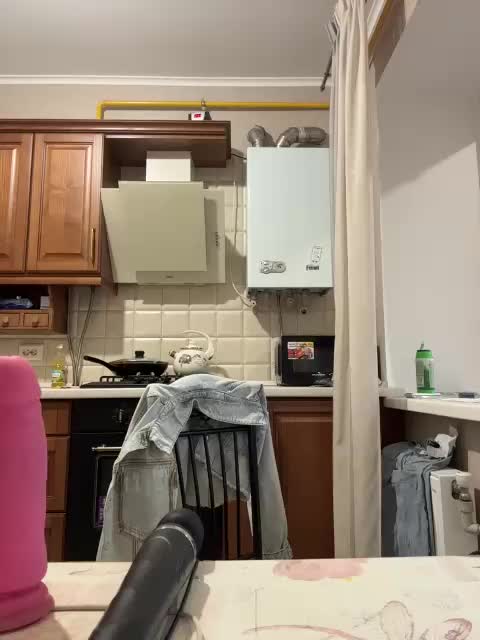 alizii Cam Model Chat November 1, 2025