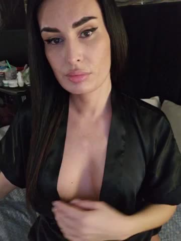 XStrawberryX Cam Model Chat November 1, 2025