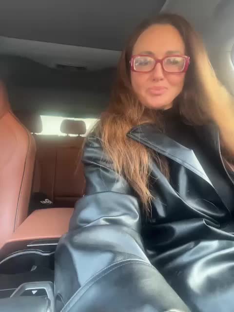 MartaGros Cam Model Chat November 1, 2025