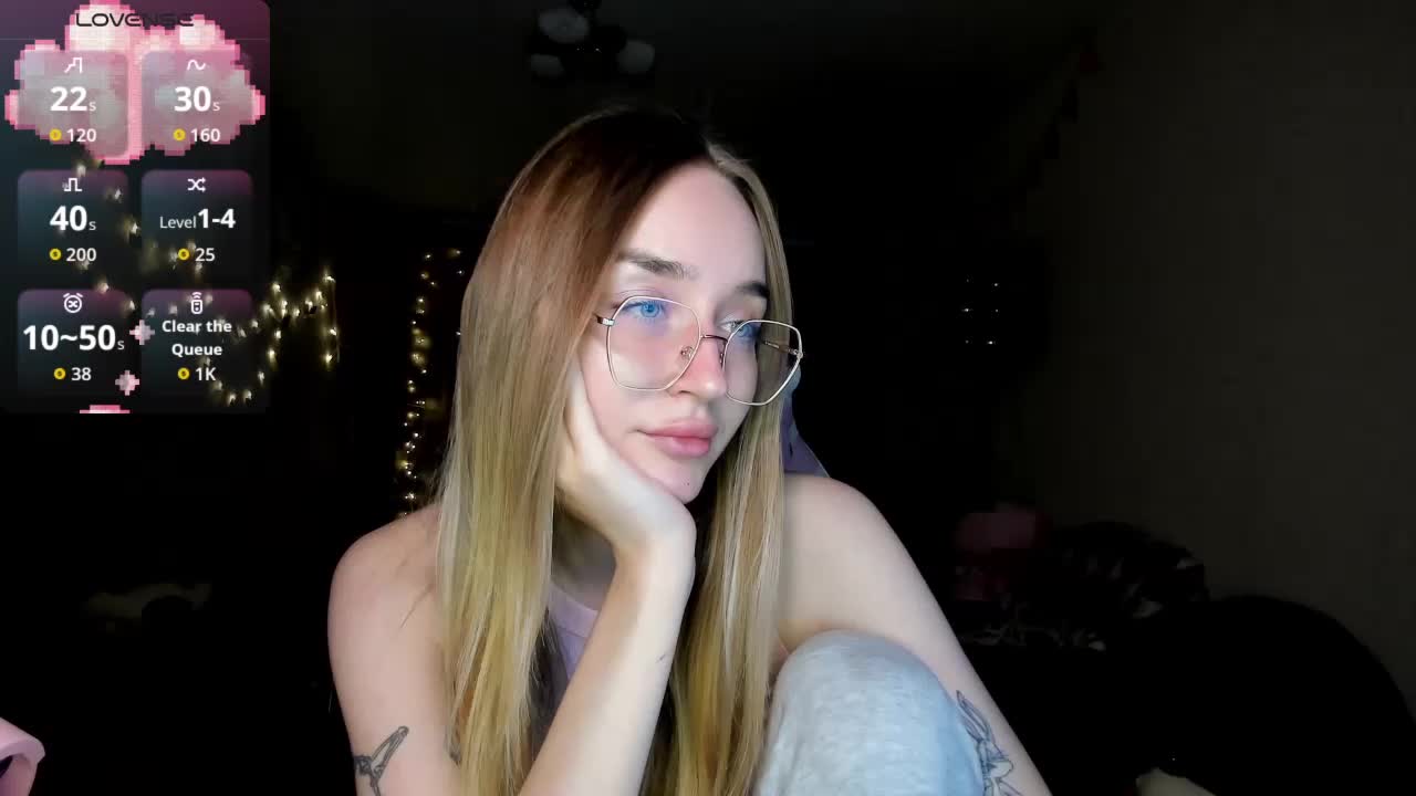 Polikinesis Cam Model Chat November 1, 2025