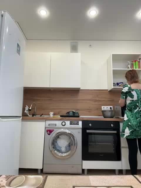 vik77777A Cam Model Chat November 1, 2025