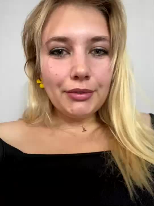 Masia-1 Cam Model Chat November 1, 2025