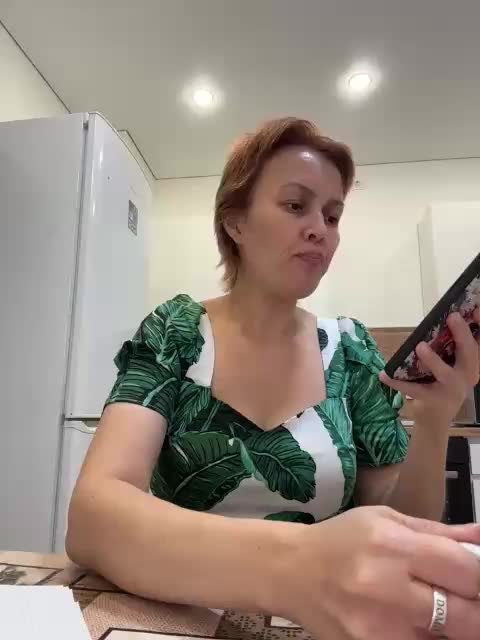 vik77777A Cam Model Chat November 1, 2025