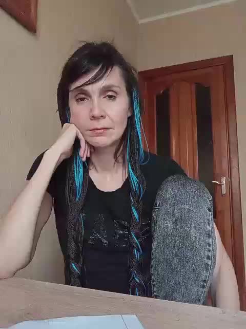 Hellenalonenochka Cam Model Chat November 1, 2025