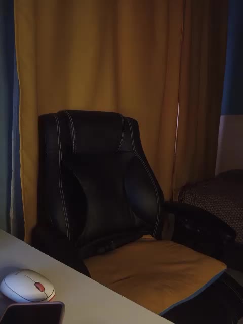 Tanysha-1 Cam Model Chat November 1, 2025