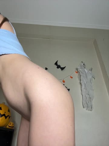 NickiLike Cam Model Chat November 1, 2025